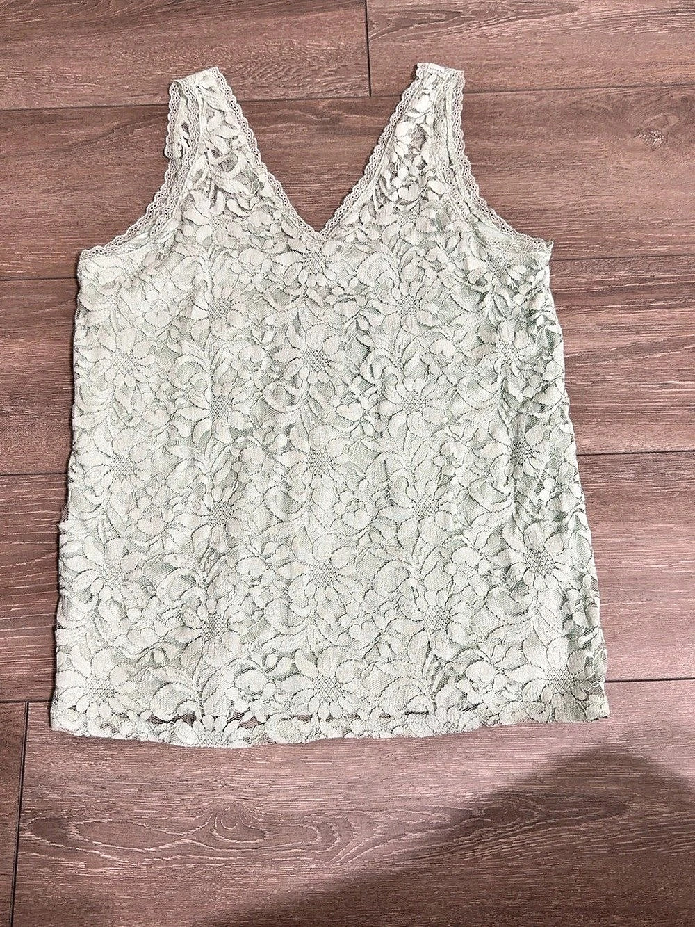 Torrid Floral Lace V-Neck Camisole in Green Size 1 Like New